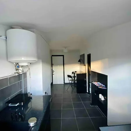Apollon Apartment *
